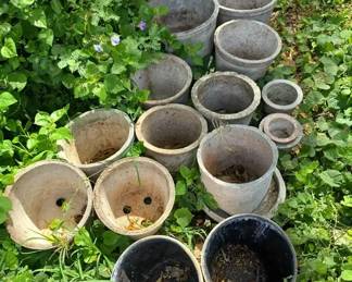 BKB122 - Concrete Planter Pots