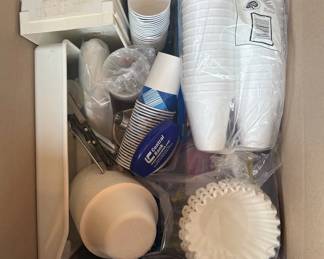 BKB051 - Miscellaneous Kitchen Items