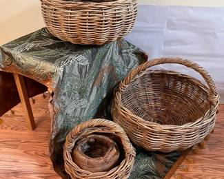 BKB049 - Various Large Baskets