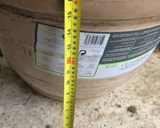 BKB121 - Resin Planter Pot