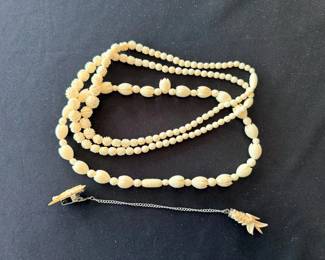 BKB181 - Set of Costume Jewelry shell necklaces