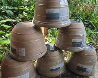 BKB120 - Resin Planter Pots (6)