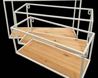 450 - Three Hands Set of 3 Hanging Shelves (Description): largest 10 x 18 x 6