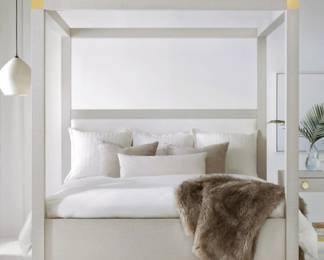 2004 - Modern History Kona King Bed (Description): New in box - no bedding or mattress included Retail $6960 90 x 84 x 89.25