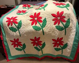 Beautiful hand stitched Christmas quilt