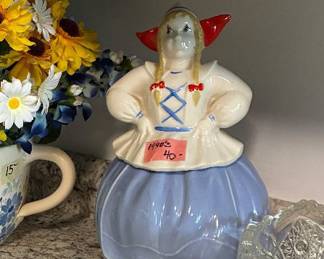 1940’s Dutch girl cookie jar
