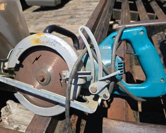 Makita worm drive