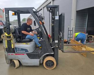 Nissan 35 Fork Truck