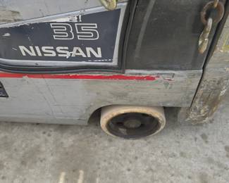 Nissan 35 Fork Truck