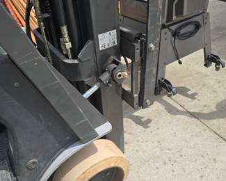 Nissan 35 Fork Truck
