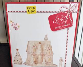 Lenox Mistletoe Park 3pc set, boxed $150