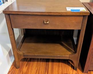 Broyhill night stand