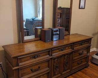 Vintage dresser  twin mirrors $300 1