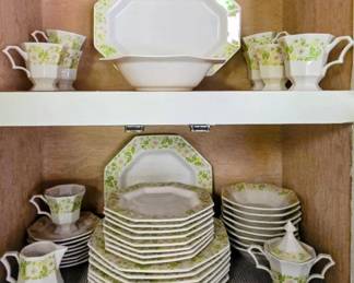 Aurora by Nikko 8 Dinner plates 8 Salad plates 8 bowls 1 large vegetable bowl 1 large serving platter 8 Cups 8 saucers 1 cream 1 sugar 