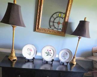 antique wall mirror features a classic design with a vintage gold ornate wooden frame