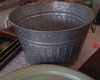 Better Homes & Gardens - Galvanized Round Tub with handles
