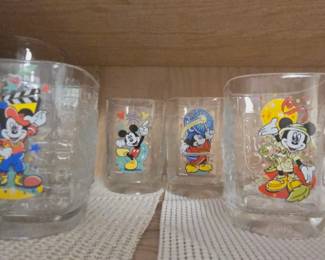 Set 4 McDonalds Disney Glasses Tumblers 2000 Magic Kingdom Mickey World Land