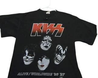 XL VTG 1996 Kiss Tour T-Shirt T-America  I wanted the best size single stitch