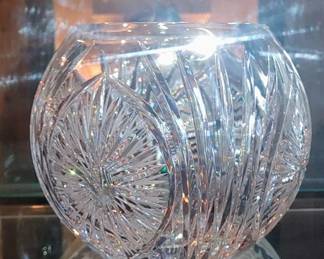 Beautiful chrystal rose bowl