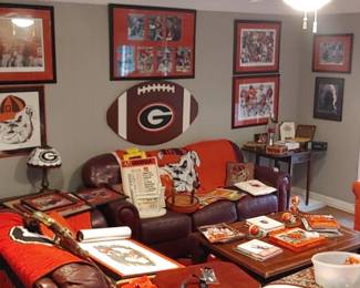 The Georgia room is packed from top to bottom