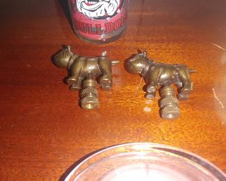 Vintage Ga Bull dog finials standing