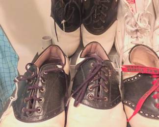 Golf shoes