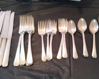 Silver plate Clarion pattern