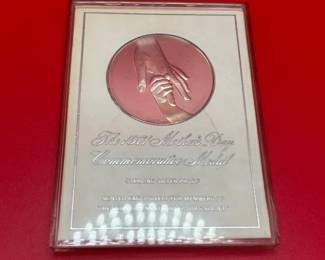 Franklin Mint 1971 Mothers Day Commemorative Medal Sterling Silver Proof