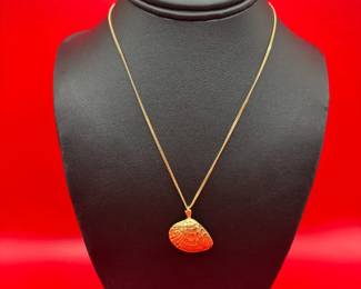 14K Yellow Gold 16 Shell Necklace