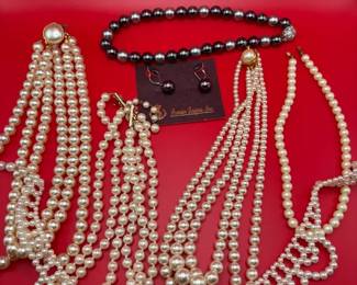 Faux Pearl Jewelry Lot