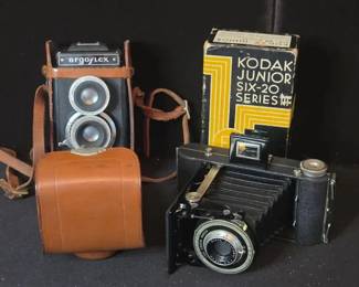 Vintage MidCentury Camera Lot Argus Argoflex TLR with Case  Boxed Kodak Junior Six20 Series III