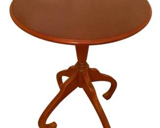 Vintage 1996 The Bombay Company Round Pedestal Accent Table