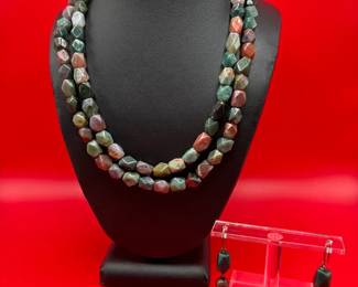 Lovely Gemstone Necklace With Earrings