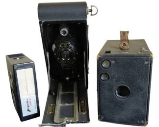 Vintage Eastman Brownie Camers And Flash Unit