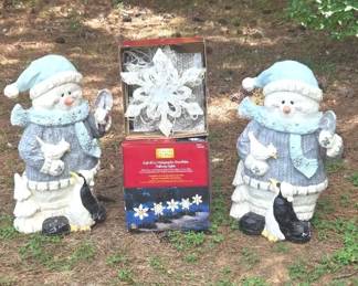Holiday Living Snowflake Lights  Twin Snowman Resin Statues Set