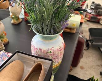 Decor, shoes