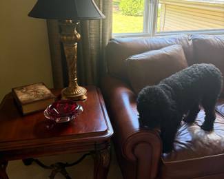 Side table, lamps, decor