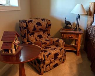 Lodge decor, accent tables, lamps