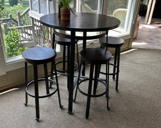 Pub table