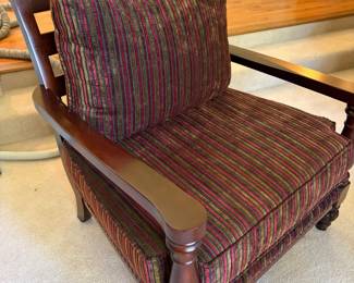Accent chair