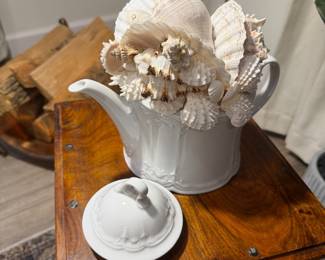 Vintage shell tea pot
