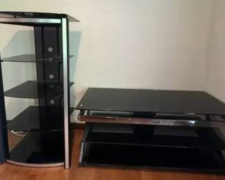 ZLine Designs Entertainment Set