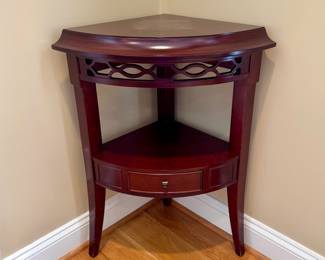 Bombay small corner table