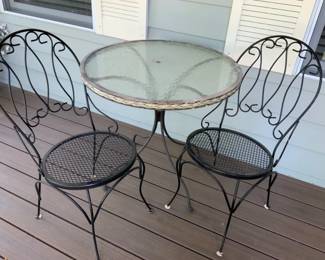Metal Round Outdoor Table Set