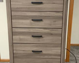 Lang Furniture 5 Drawer Dresser