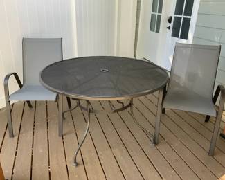 Round Patio Table with 2 Chairs
