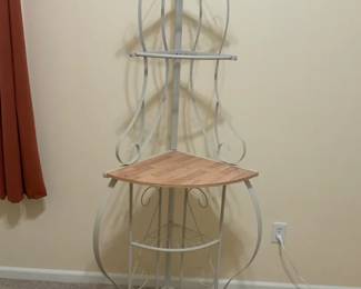 Metal Corner Stand