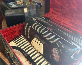 Accordion!  