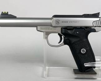 Smith & Wesson SW22 Victory .22 LR Pistol SN# UDU0691, Fiber Optic Sights, 2 Total Mags, Rear Sight Body, Paperwork, In Original Box 