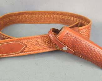 Idaho Leather Co Leather Holster And Belt With Ammo Loops, Marked Rue, 110, R6, And 6 1/2 